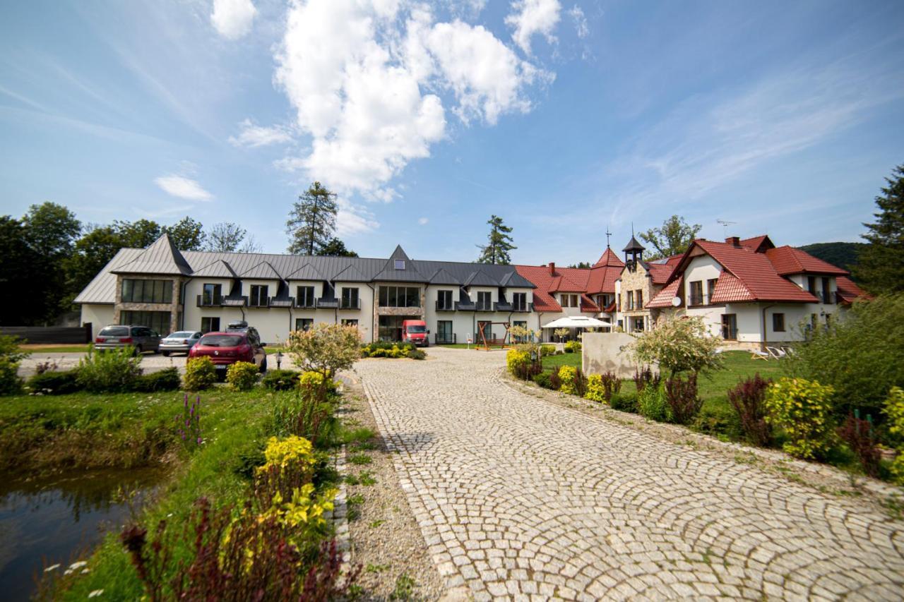 Carynska Resort & Spa Lutowiska Exterior photo